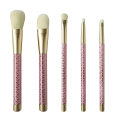 5 Pieces Professional Premium Synthetic Makeup Brush Set Cosmetic brush  Kit With exquisite pattern  for Powder Blush Eyeshadow brush